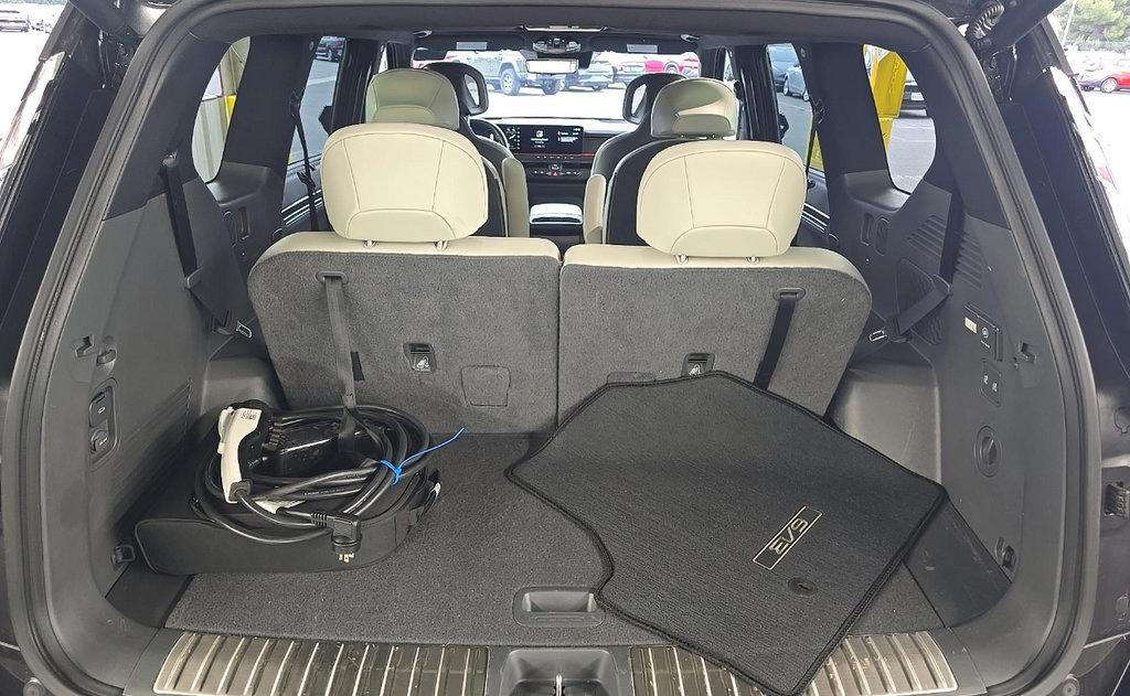 Certified 2024 Kia EV9 GT-Line AWD/4WD image 18