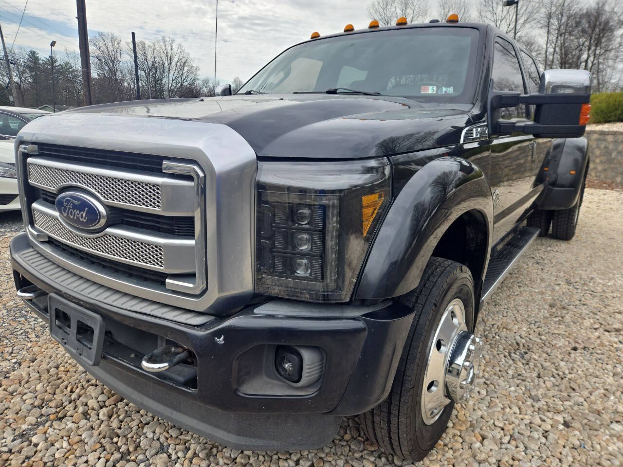 Used 2015 Ford F450 Platinum w/ Platinum Package AWD/4WD image 3