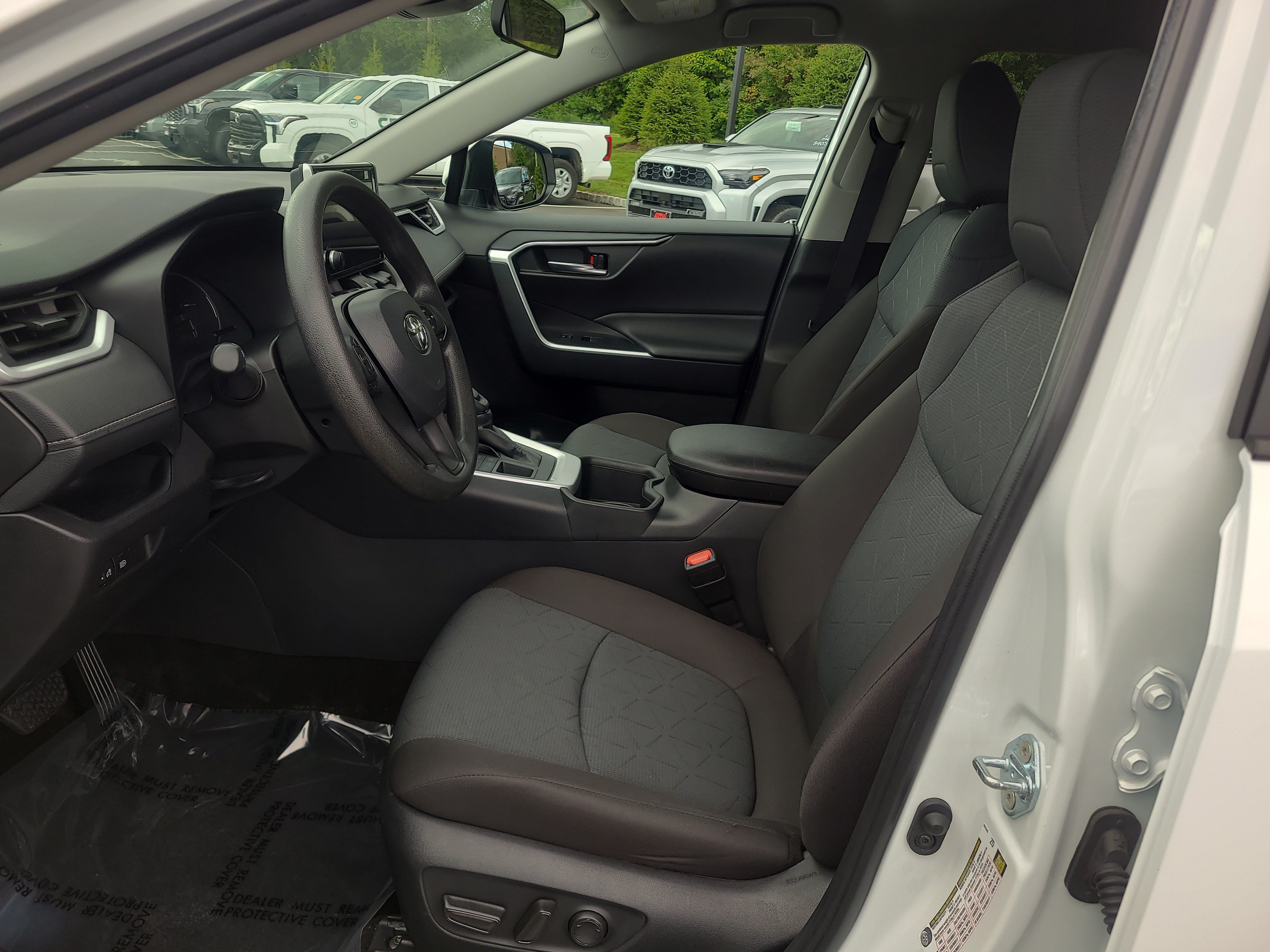 Certified 2025 Toyota RAV4 XLE AWD/4WD image 16
