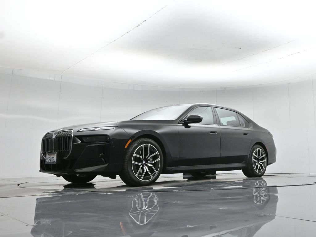 Used 2025 BMW 740i image 45