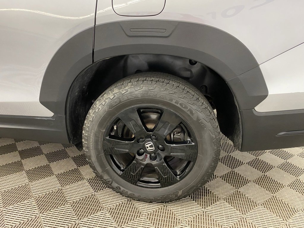 Used 2022 Honda Pilot TrailSport image 11
