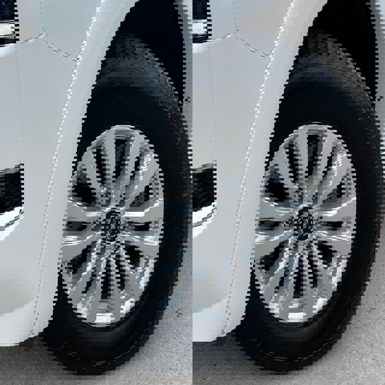 Used 2024 Nissan Armada SV image 8