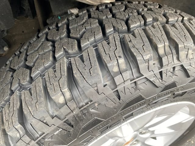 Certified 2025 Chevrolet Silverado 1500 LT AWD/4WD image 23