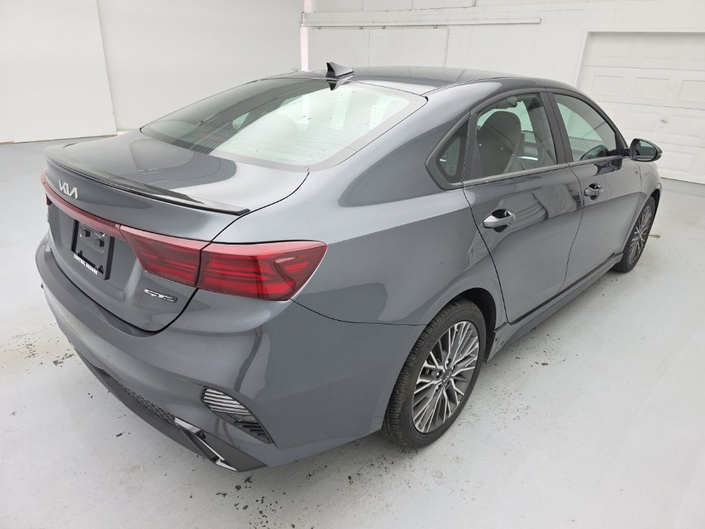 Used 2024 Kia Forte GT-Line FWD image 11