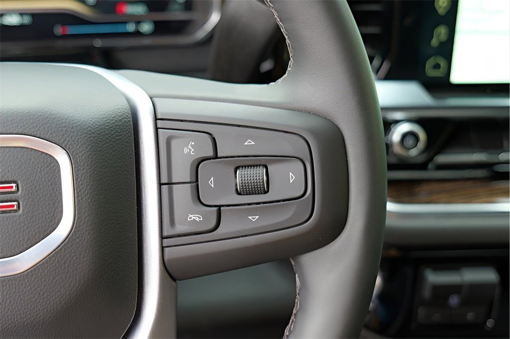 New 2025 GMC Sierra 1500 Elevation image 13