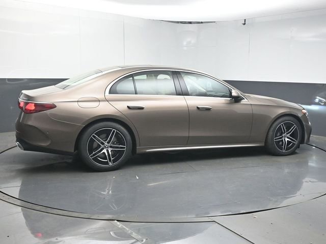 New 2026 Mercedes-Benz E 450 4MATIC Sedan image 8