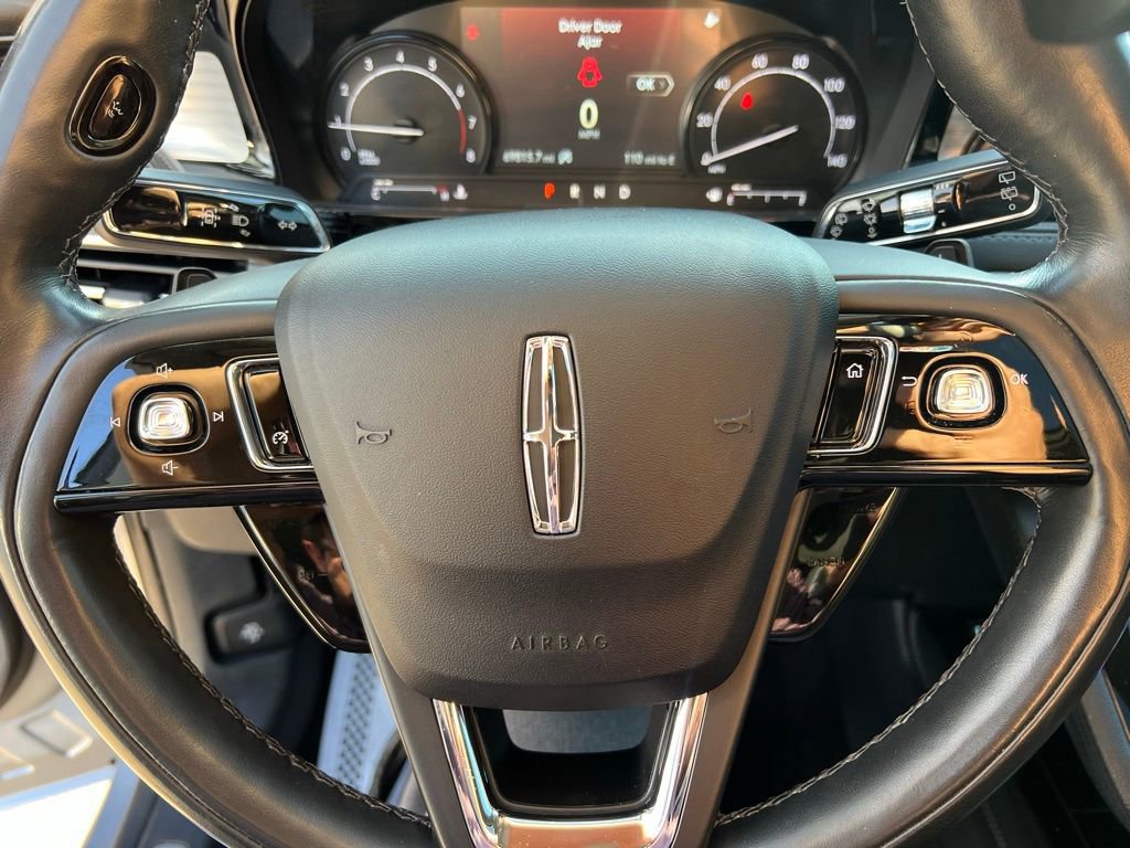 Used 2022 Lincoln Corsair AWD w/ Premium Package image 25