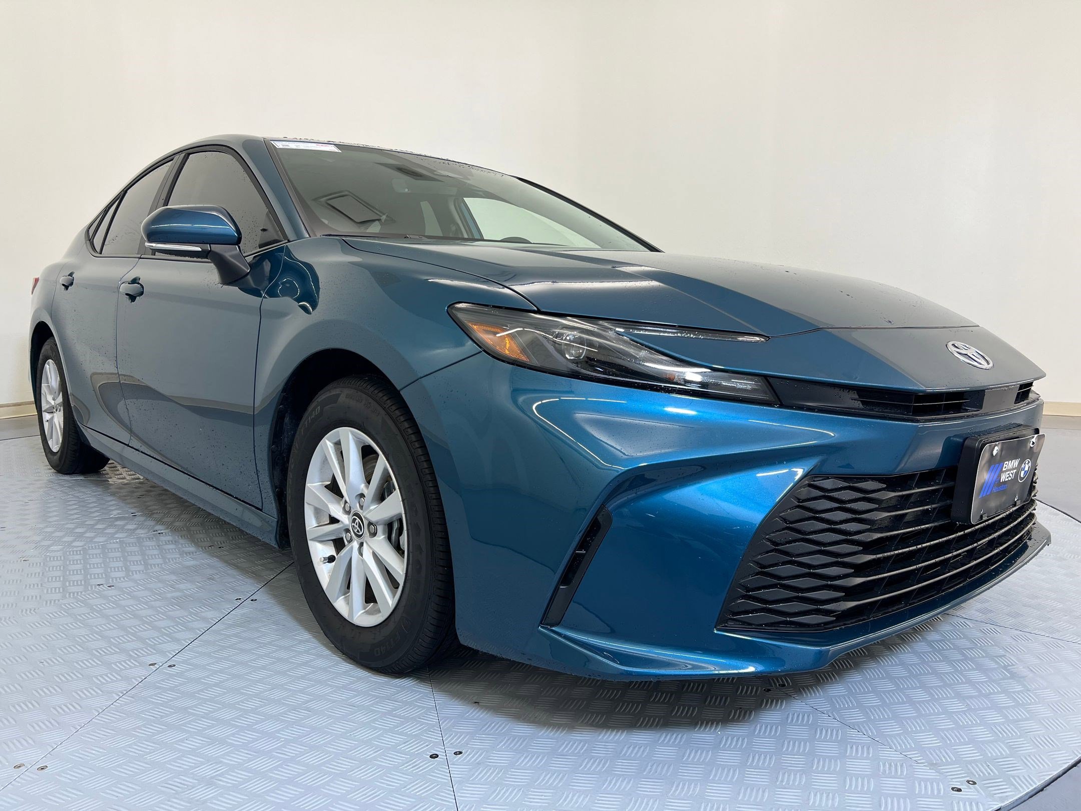 Used 2026 Toyota Camry LE w/ Convenience Package image 7