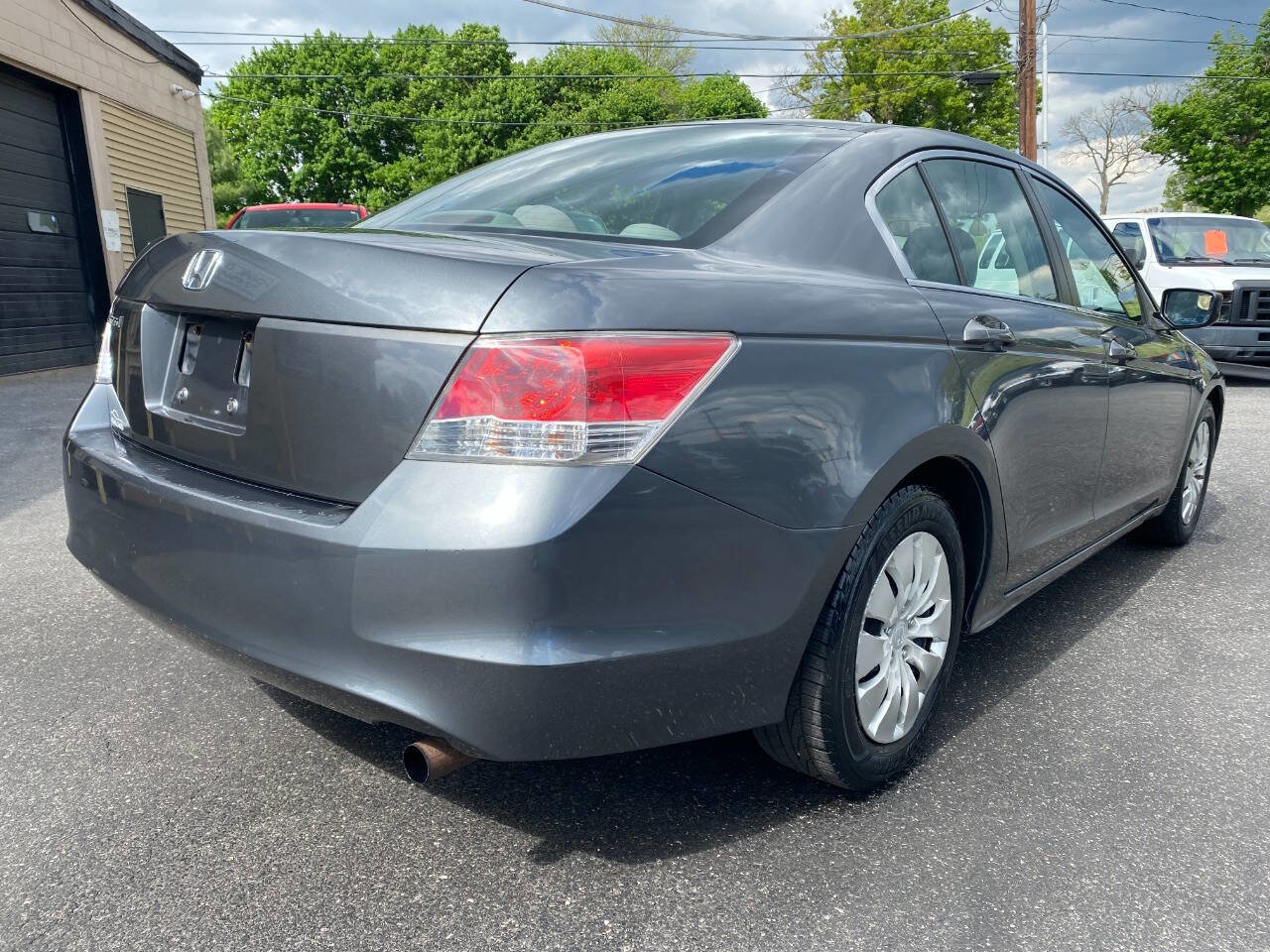 Used 2010 Honda Accord LX image 3