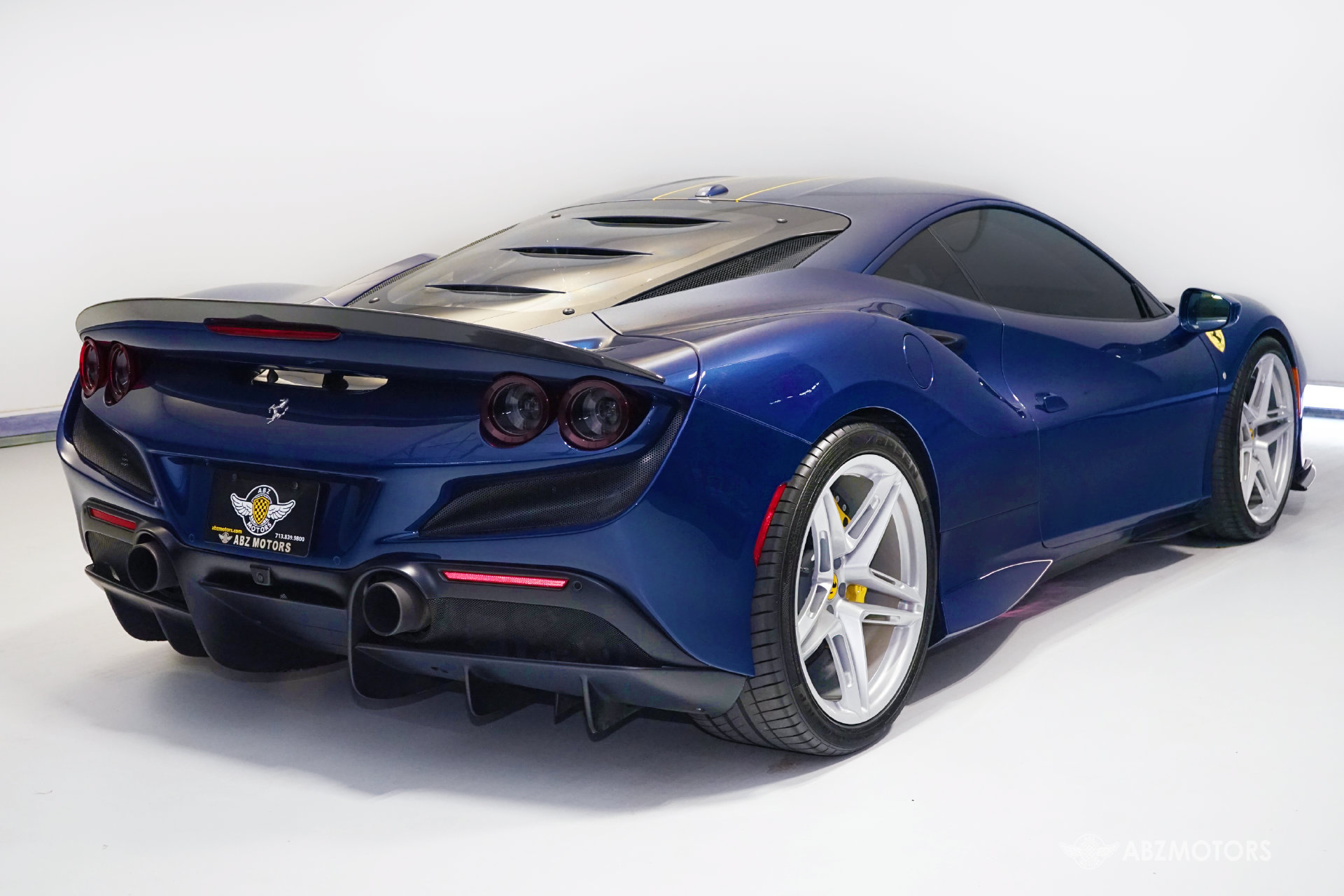 Used 2021 Ferrari F8 Tributo RWD image 5
