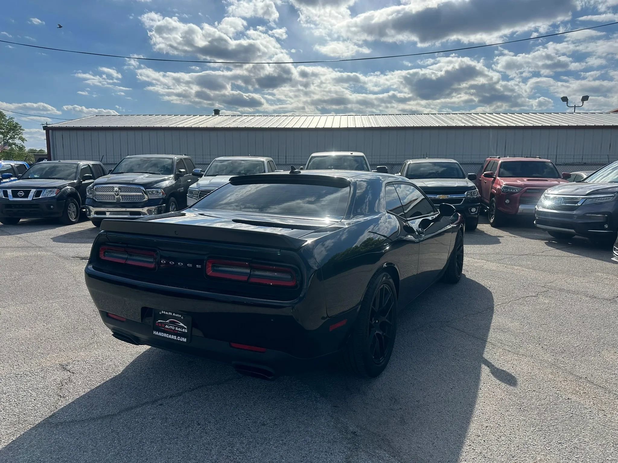 Used 2016 Dodge Challenger SRT Hellcat RWD image 5