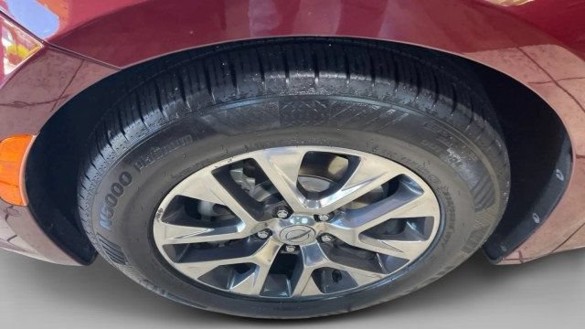 Used 2021 Chrysler Pacifica Pinnacle FWD image 7