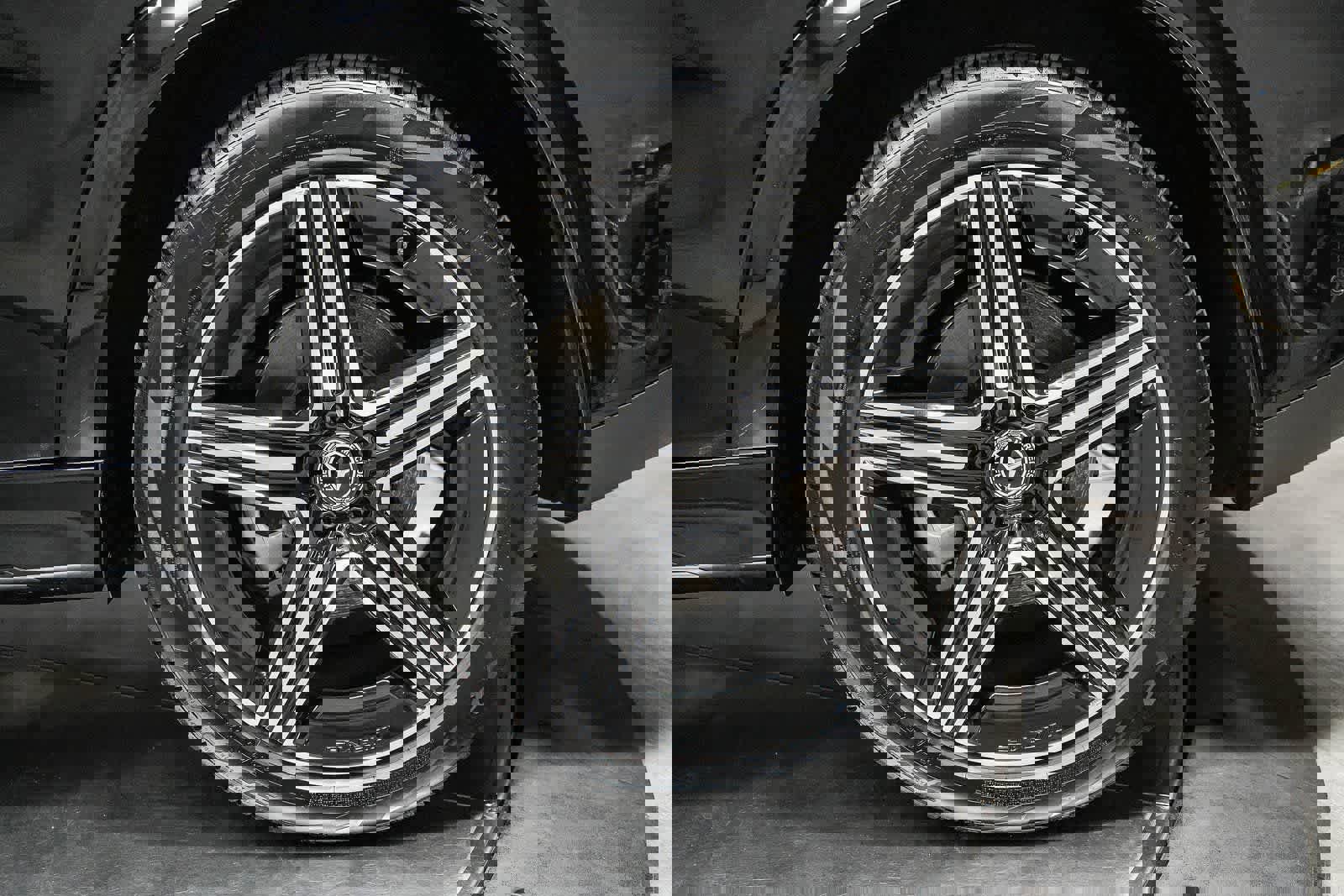 Used 2025 Mercedes-Benz GLE 450 4MATIC image 10