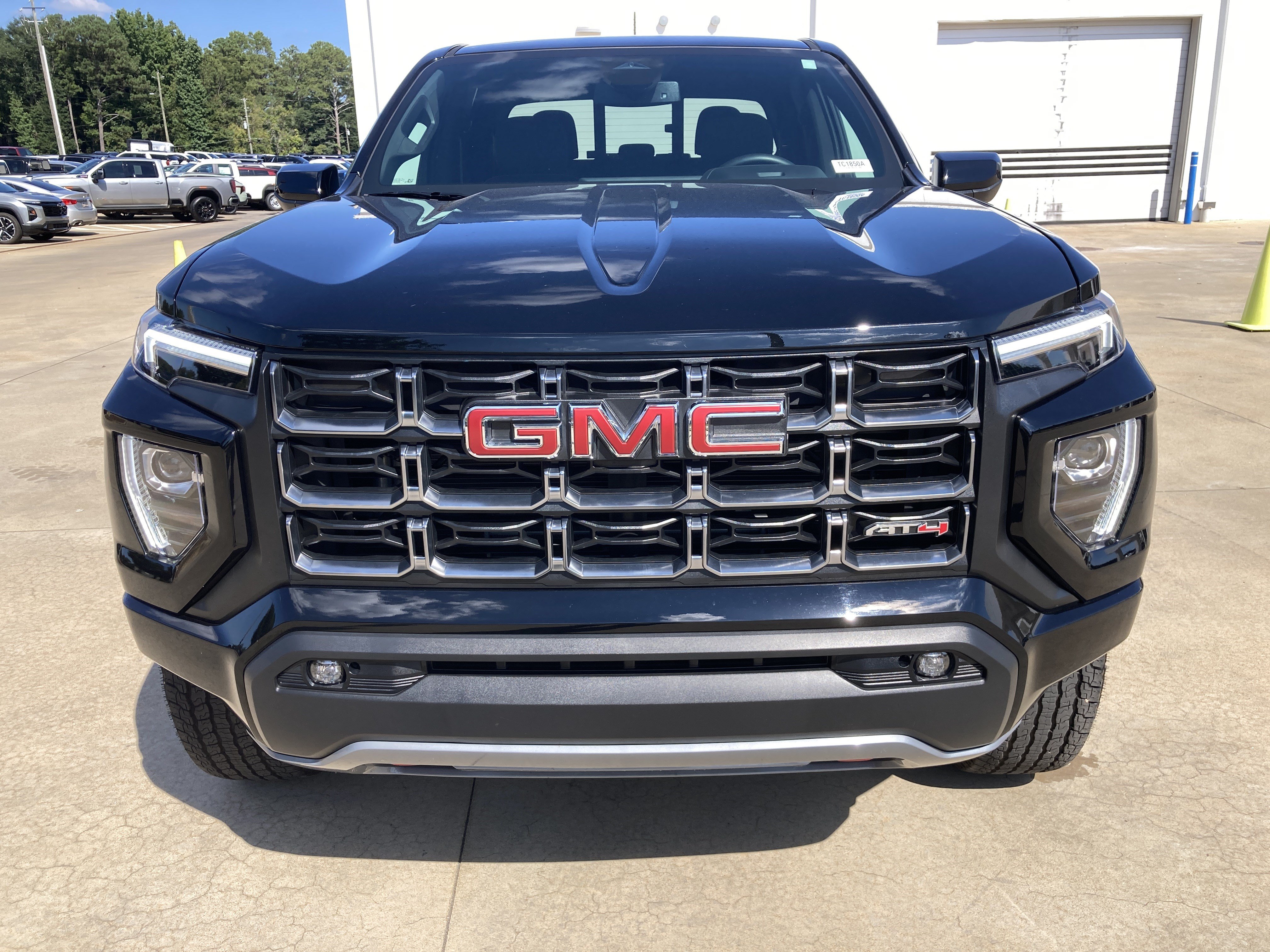 Certified 2026 GMC Canyon AT4 AWD/4WD image 2