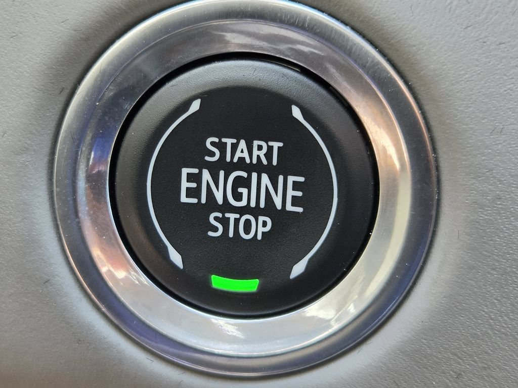 Used 2021 Cadillac Escalade ESV Sport Platinum w/ LPO, ONYX Package AWD/4WD image 21
