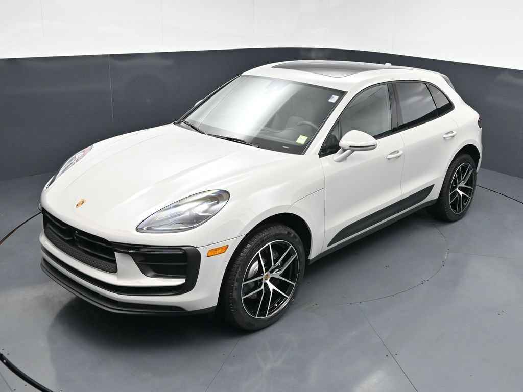 New 2026 Porsche Macan AWD/4WD image 13