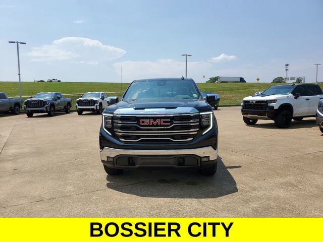 New 2026 GMC Sierra 1500 SLT image 2