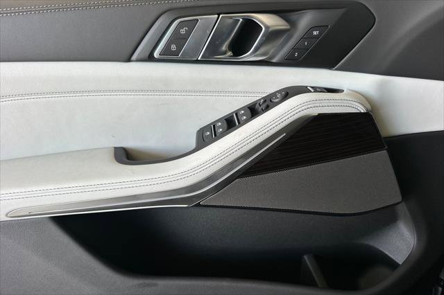 New 2026 BMW X5 sDrive40i w/ Premium Package RWD image 10