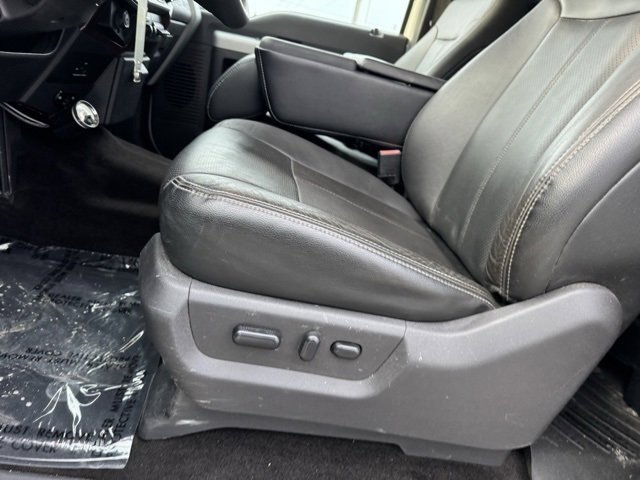 Used 2015 Ford F250 Lariat w/ Chrome Package image 8