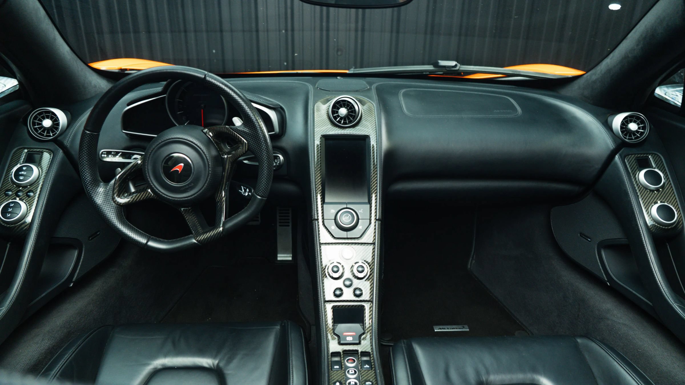 Used 2015 McLaren 650S Spider RWD image 16
