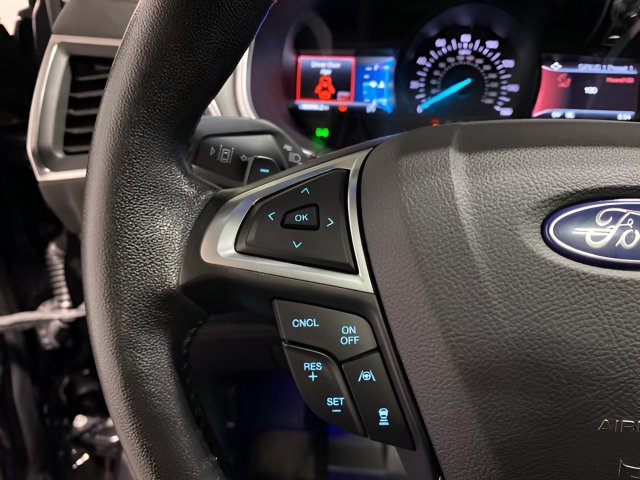 Used 2019 Ford Edge Titanium w/ Equipment Group 301A AWD/4WD image 14