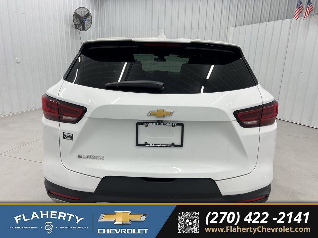 Used 2023 Chevrolet Blazer LT image 4