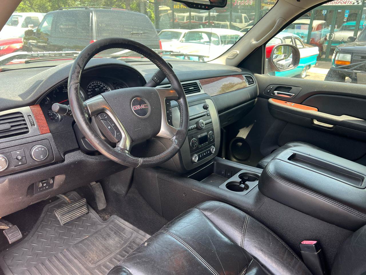 Used 2007 GMC Sierra 2500 SLT w/ Convenience Package AWD/4WD image 6