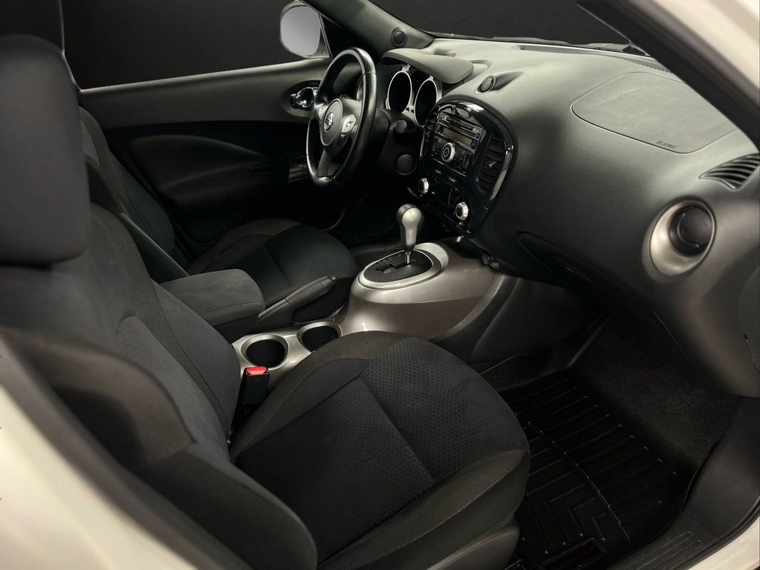 Used 2013 Nissan Juke SV image 21