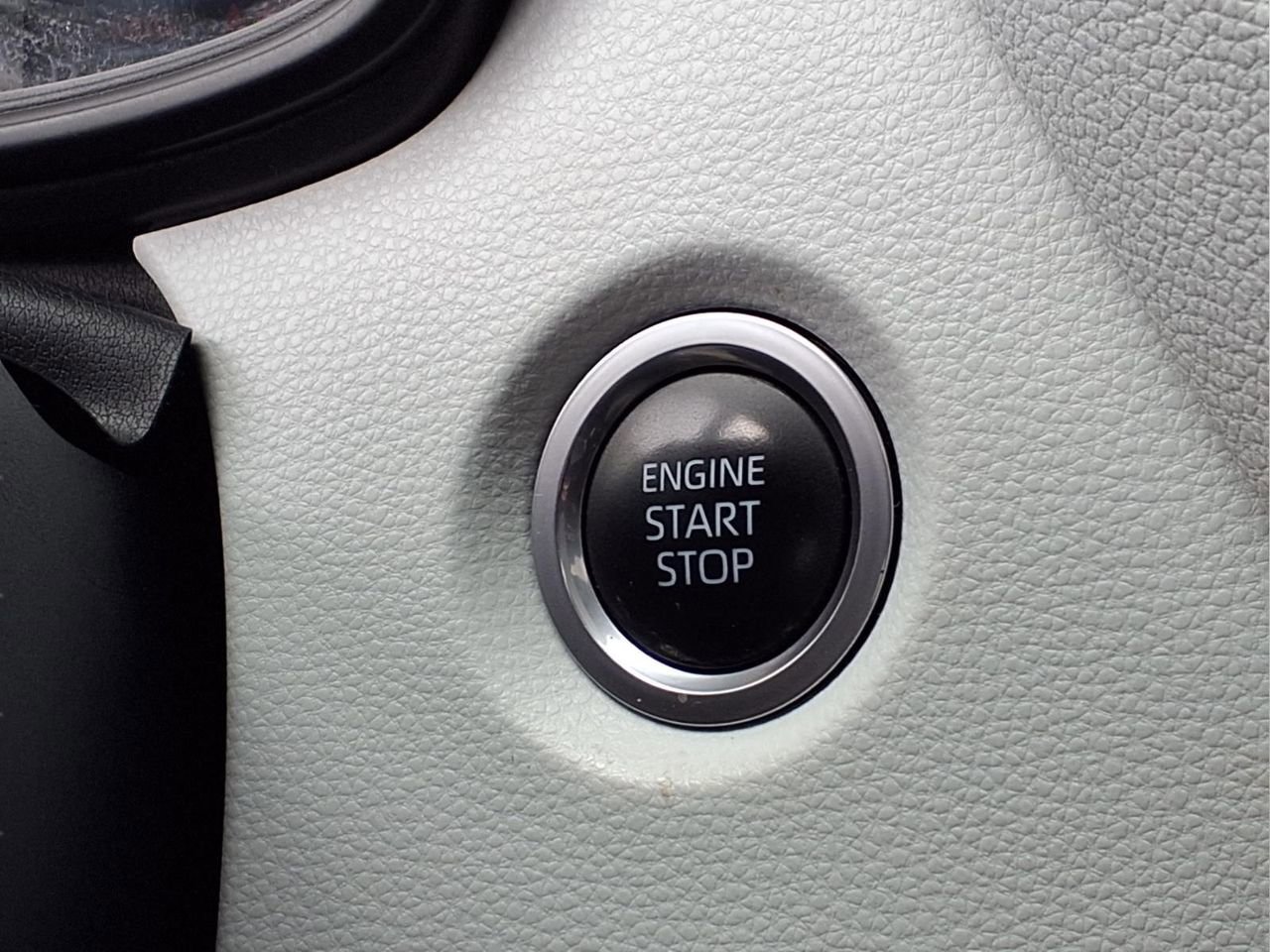 Used 2020 Toyota Corolla SE w/ SE Premium Package image 22