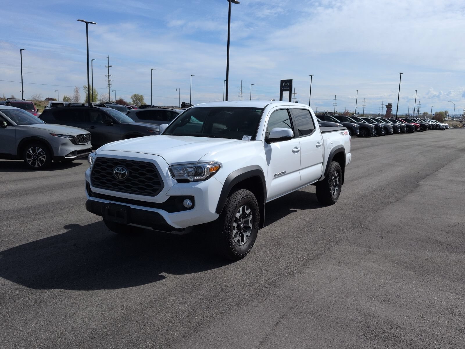 Used 2023 Toyota Tacoma TRD Off-Road w/ Technology Package AWD/4WD image 3