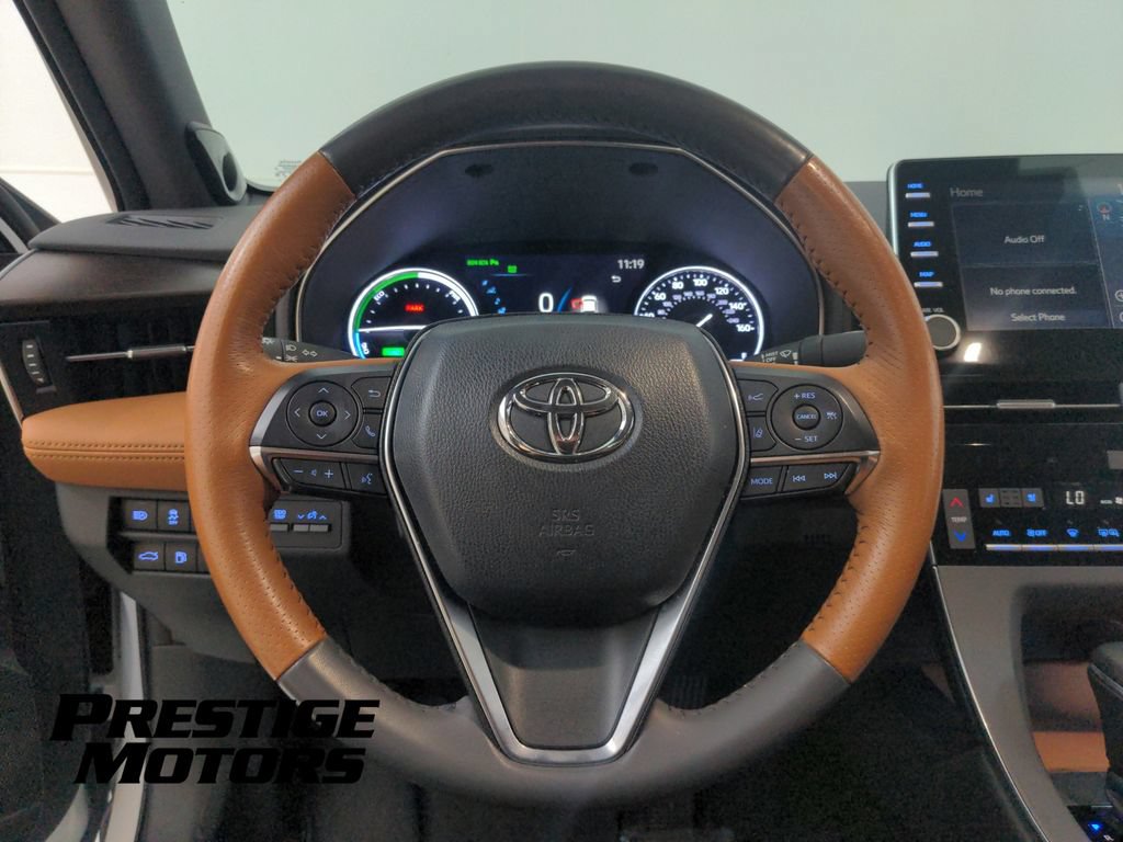 Used 2020 Toyota Avalon Limited w/ Advanced Safety Package FWD image 18