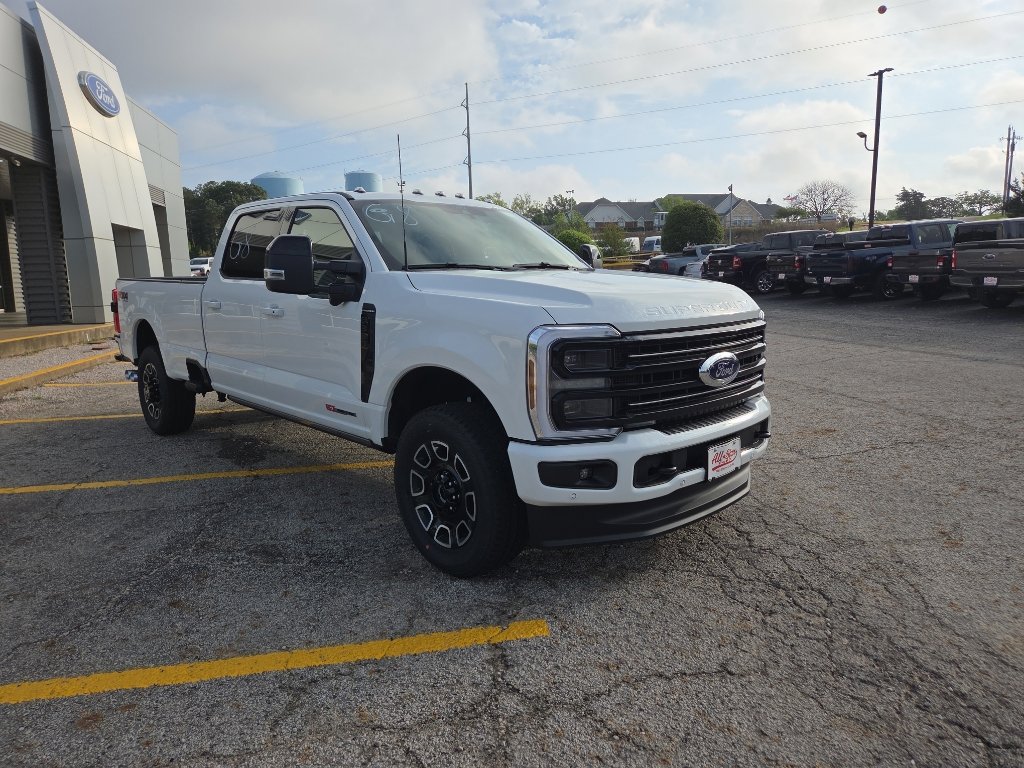 New 2026 Ford F350 Platinum AWD/4WD image 3