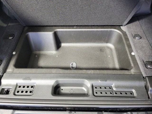 Certified 2024 Jeep Wrangler Sport S image 29