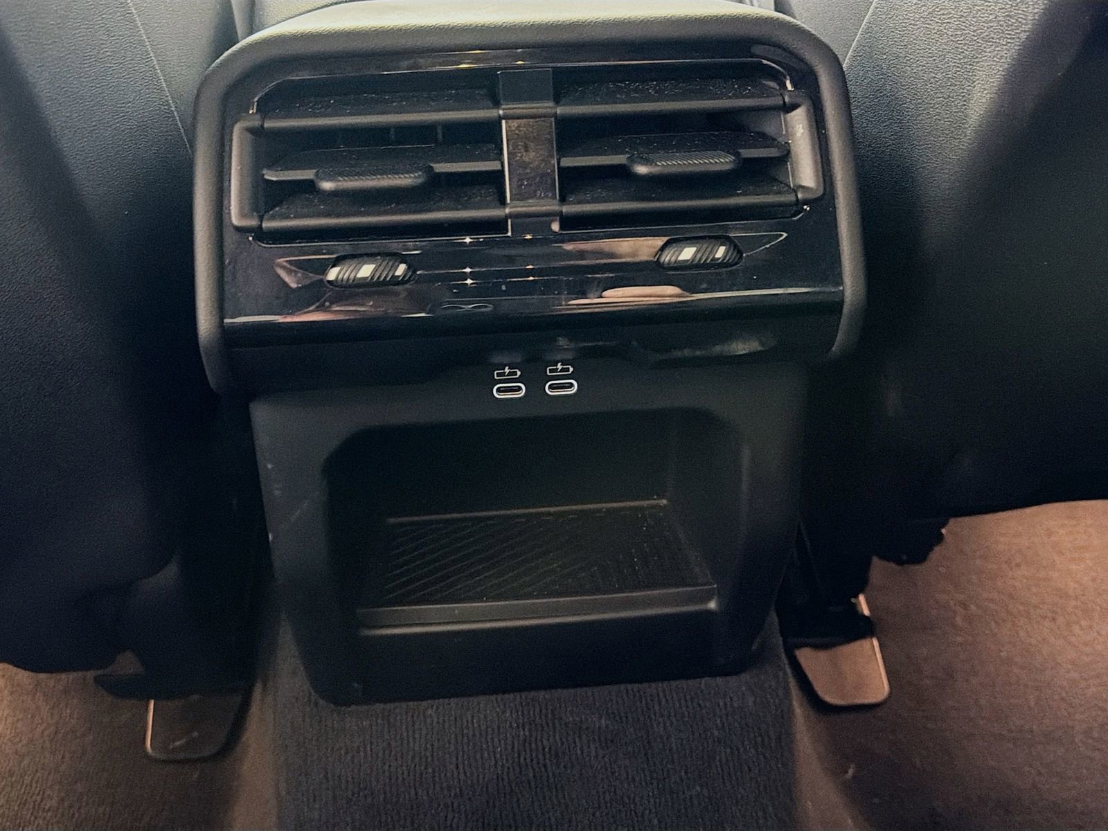 Used 2024 BMW i5 M60 w/ Premium Package image 28