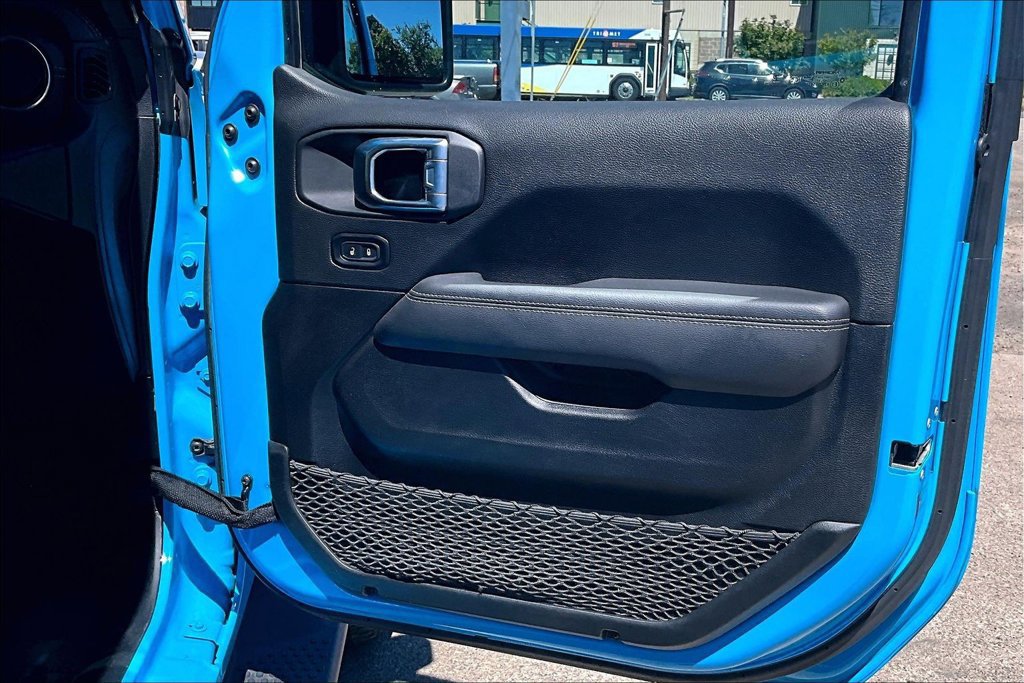 Used 2021 Jeep Wrangler Unlimited Sahara AWD/4WD image 23