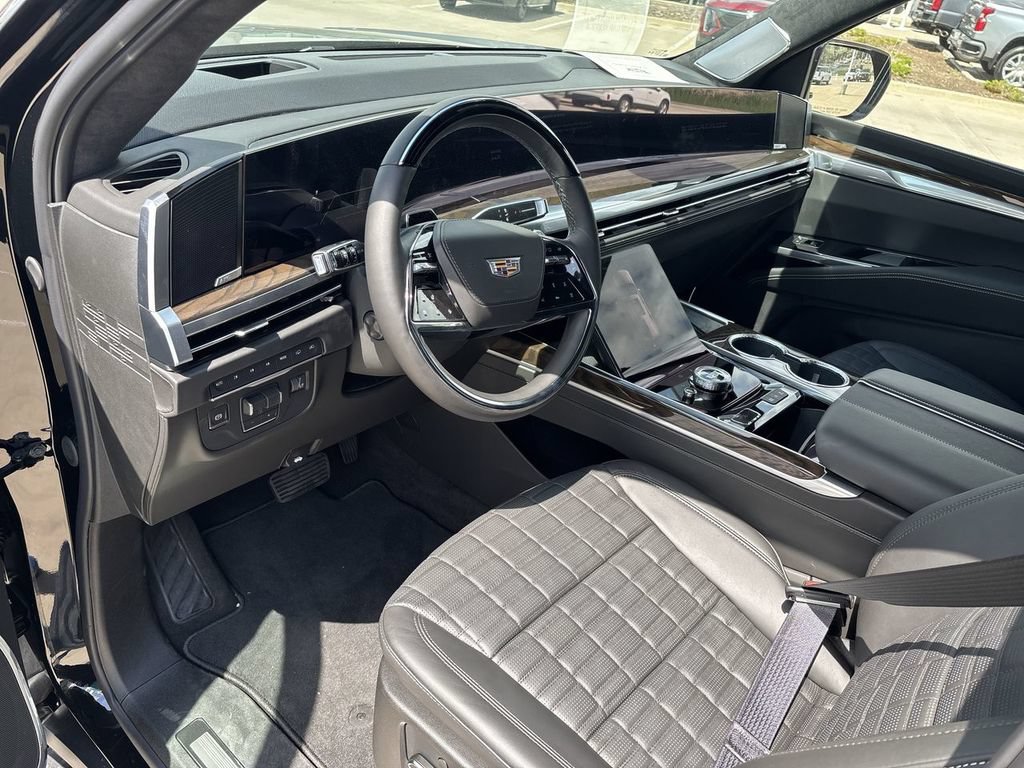 New 2026 Cadillac Escalade Platinum Sport AWD/4WD image 11