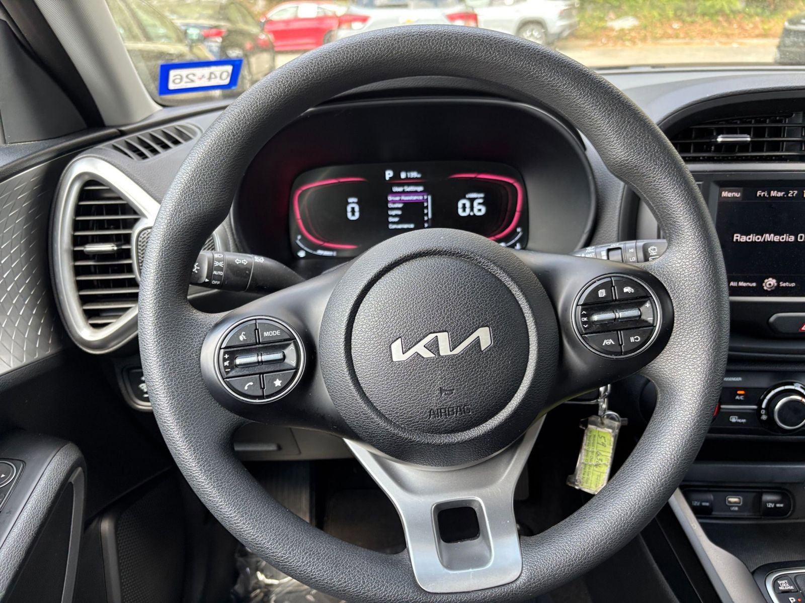 Used 2025 Kia Soul LX w/ LX Technology Package FWD image 28