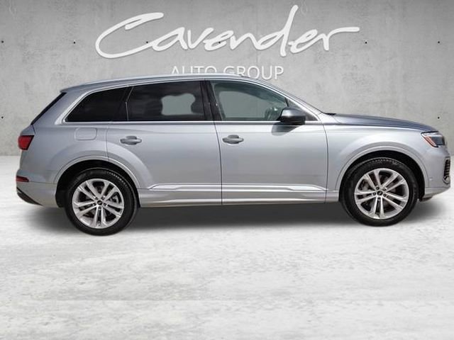 Used 2025 Audi Q7 3.0T Premium Plus AWD/4WD image 12