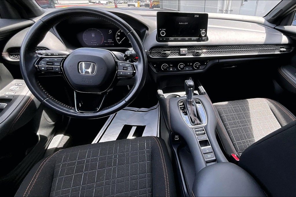 Used 2023 Honda HR-V Sport image 11