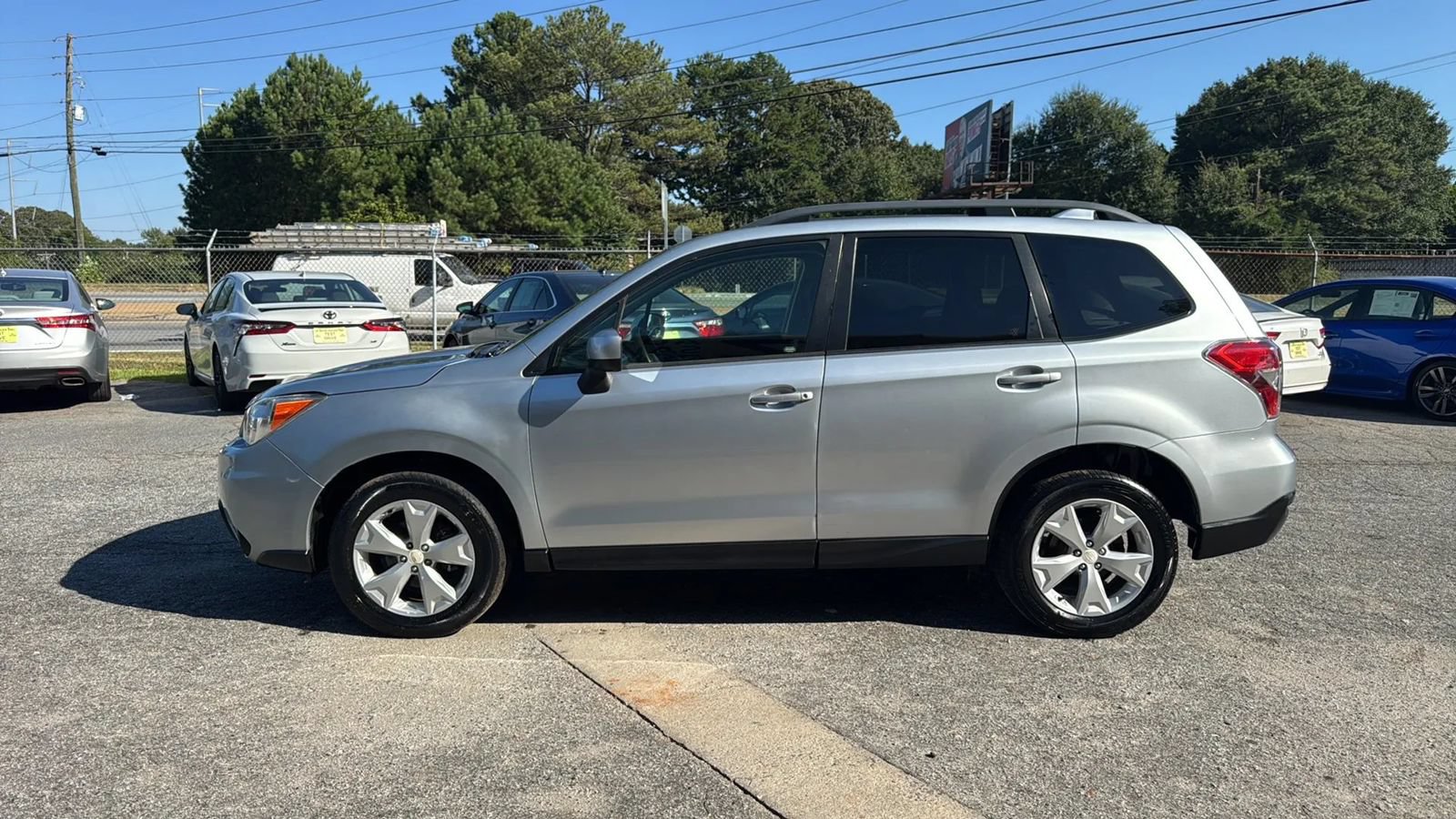 Used 2016 Subaru Forester 2.5i Premium w/ All-Weather Package AWD/4WD image 6