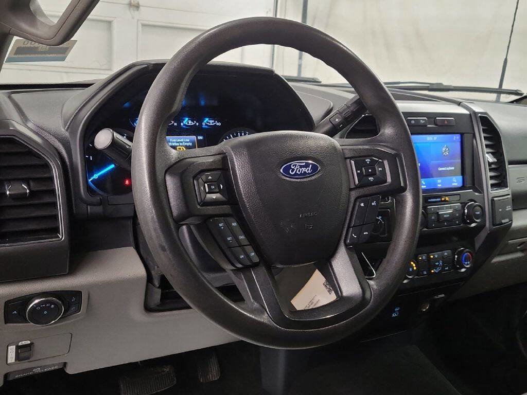 Used 2022 Ford F550 4x4 Regular Cab Super Duty image 6
