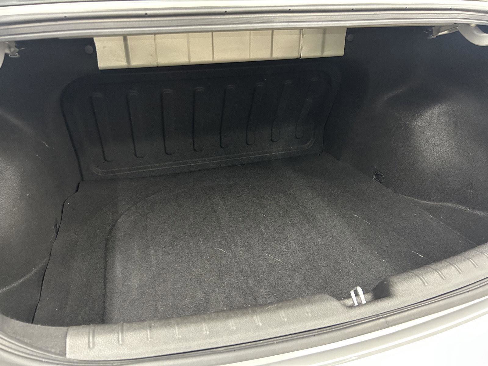 Used 2022 Kia Rio LX image 9