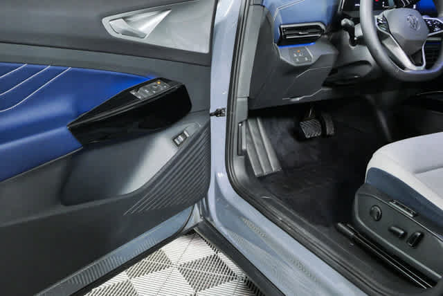 Certified 2024 Volkswagen ID.4 S RWD image 10