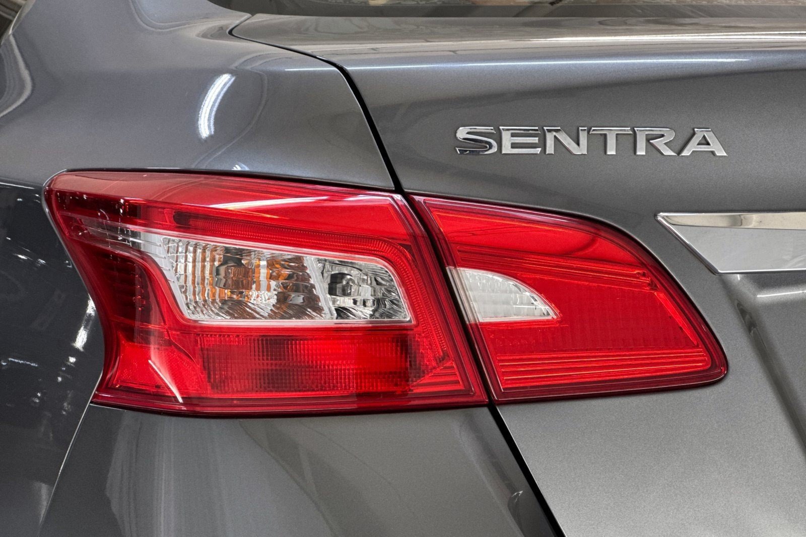Used 2016 Nissan Sentra S FWD image 12