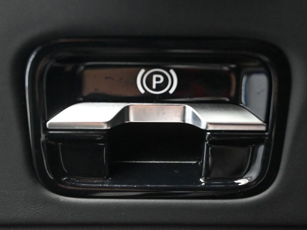 Used 2024 Mercedes-Benz AMG GT 55 image 24