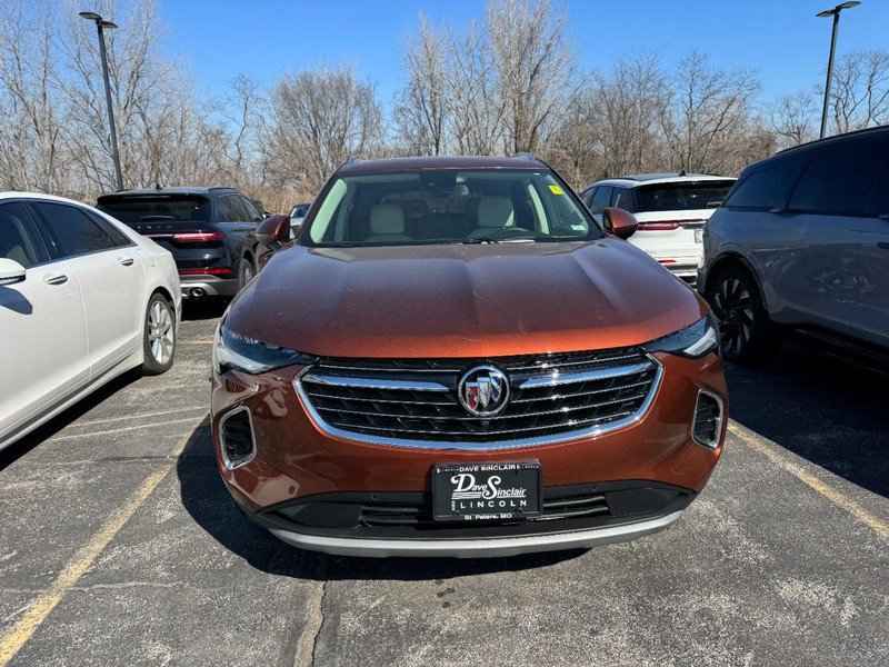 Used 2022 Buick Envision Essence w/ Technology Package I image 2