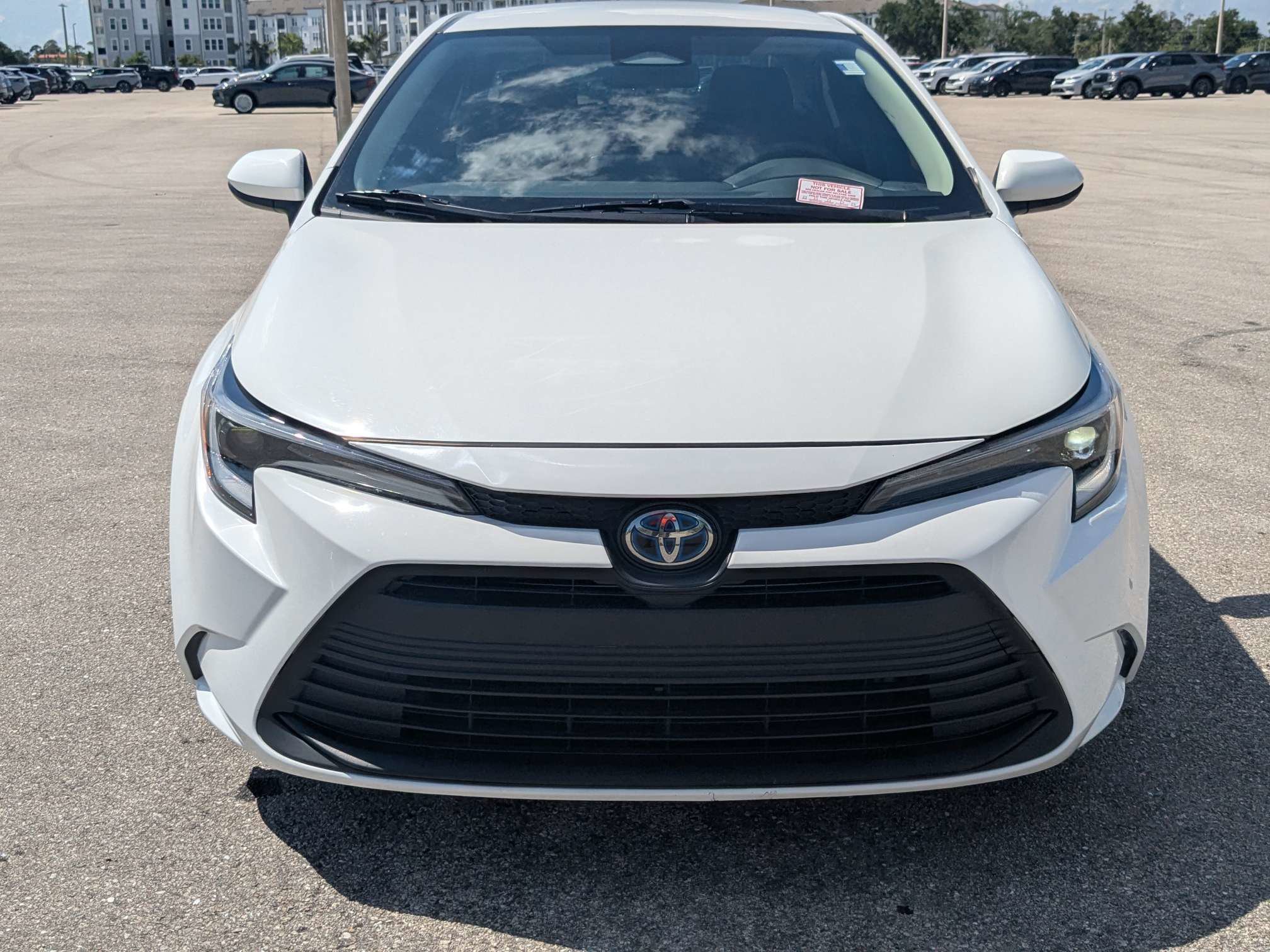 Used 2023 Toyota Corolla LE FWD image 3