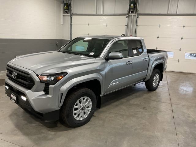New 2026 Toyota Tacoma SR5 AWD/4WD image 3