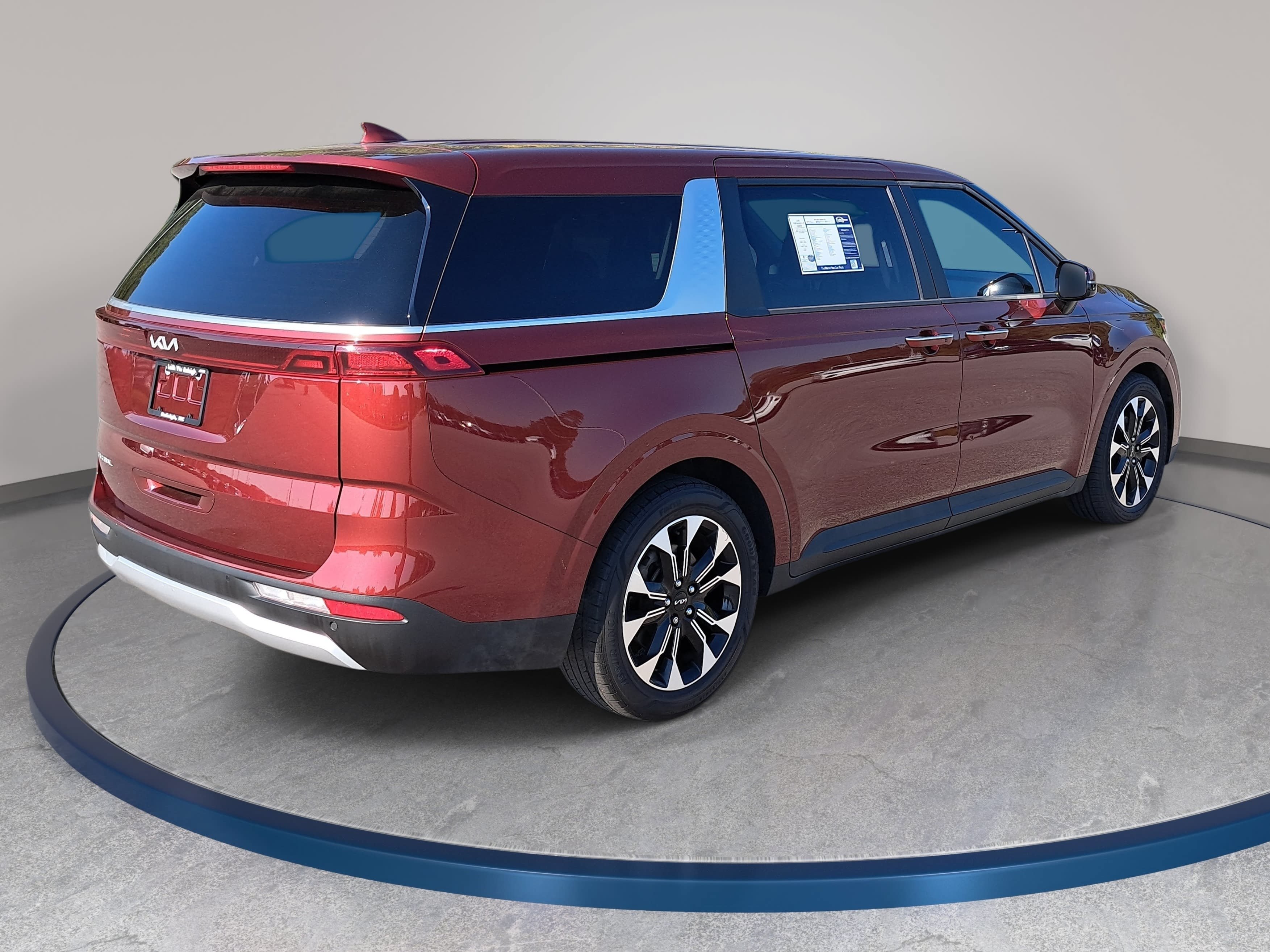 Used 2024 Kia Carnival EX FWD image 5