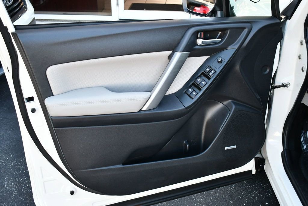 Used 2016 Subaru Forester 2.5i Limited image 11